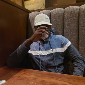 Meet your Posher, Ray